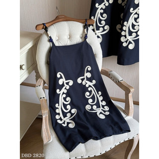 Váy Linen Suông 2 Dây Gỗ Thêu Hoa Chuẩn Linh Hoàng