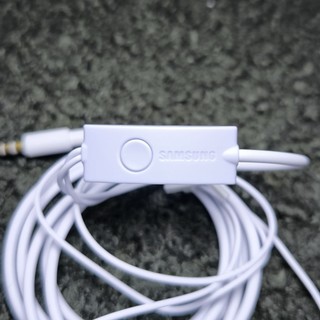 Tai Nghe Nhét Tai Có Dây Jack 3.5mm Công Thái Học Đeo Thoải Mái Âm Thanh Chất Lượng Dây Mềm Chống Rối Chiều Dài 1.2m