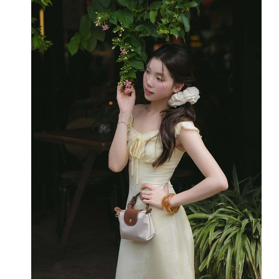 LISA STOEE | Đầm lụa 2 dây trễ vai nhẹ nhàng- Lụa Tô Châu