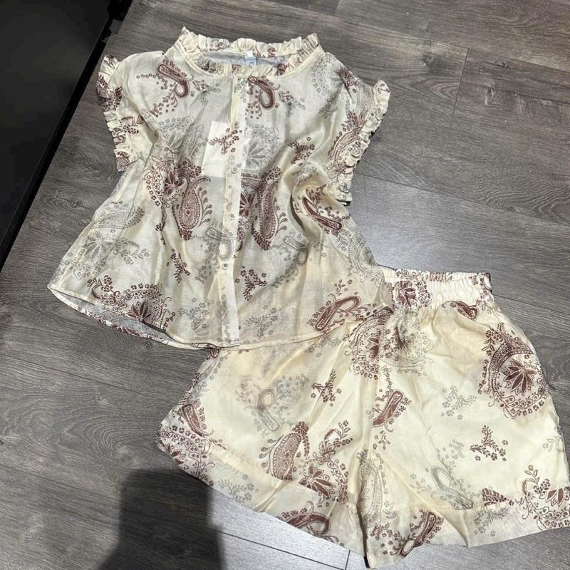 HT47 Sét bộ cộc tay rơi hoa chất tơ hàng đẹp. Sét đi biển đủ size 40-70kg vừa.