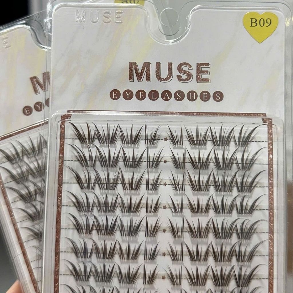 LeeVelvetLashes  mi giả muse B09 cụm mi vẻ đẹp tự nhiên của đôi mắt, mang lại sự tự tin và cuốn hút
