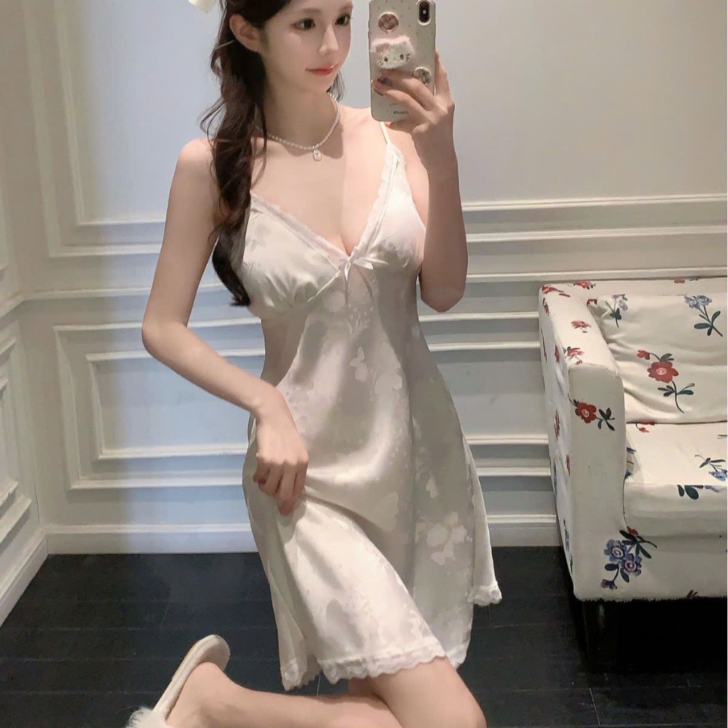 Hàng Qc cao cấp. Váy ngủ lụa 2 dây hoạ tiết gấm tặng kèm mút- váy ngủ mặc nhà mềm mát
