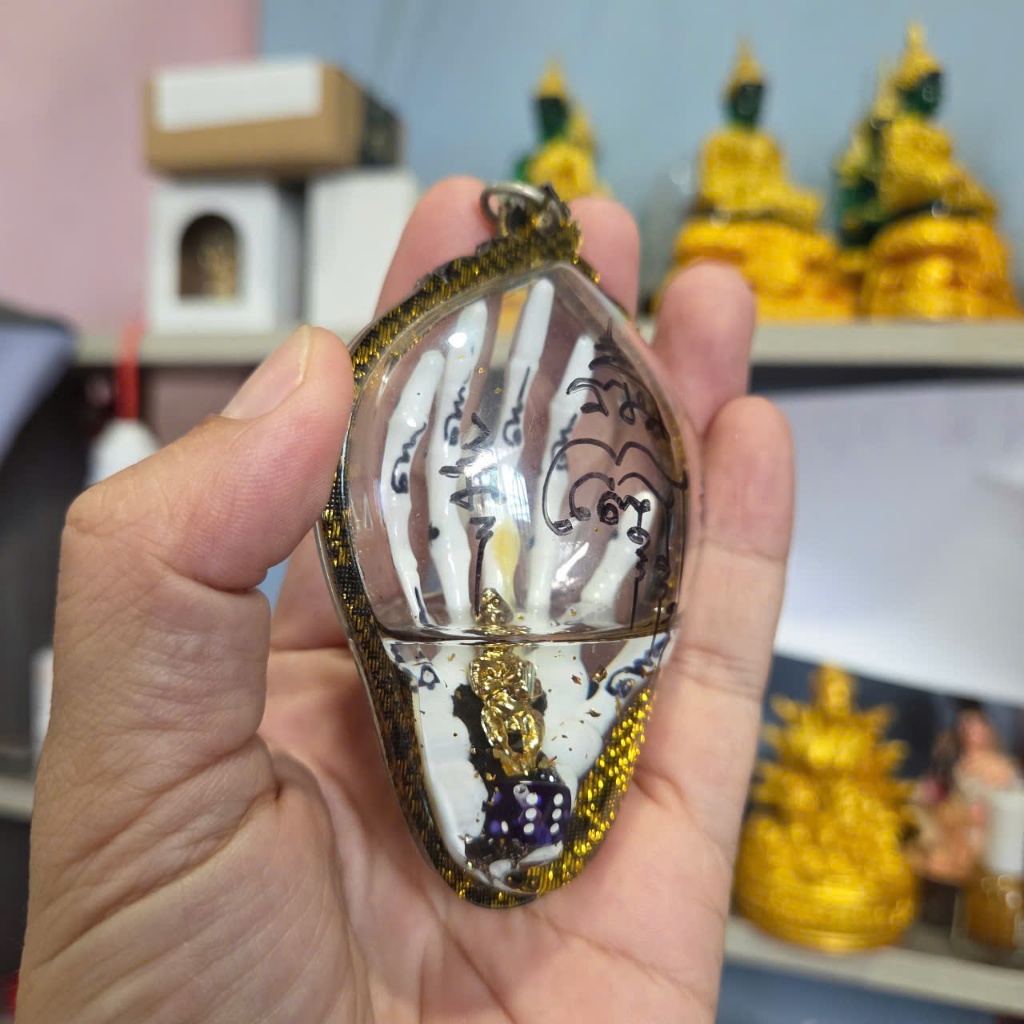Quà Tặng ý Nghĩa Mặt Dây Chuyền Trang Trí Thủ Công Khung Nhựa 6cm Bền Đẹp sắc nét