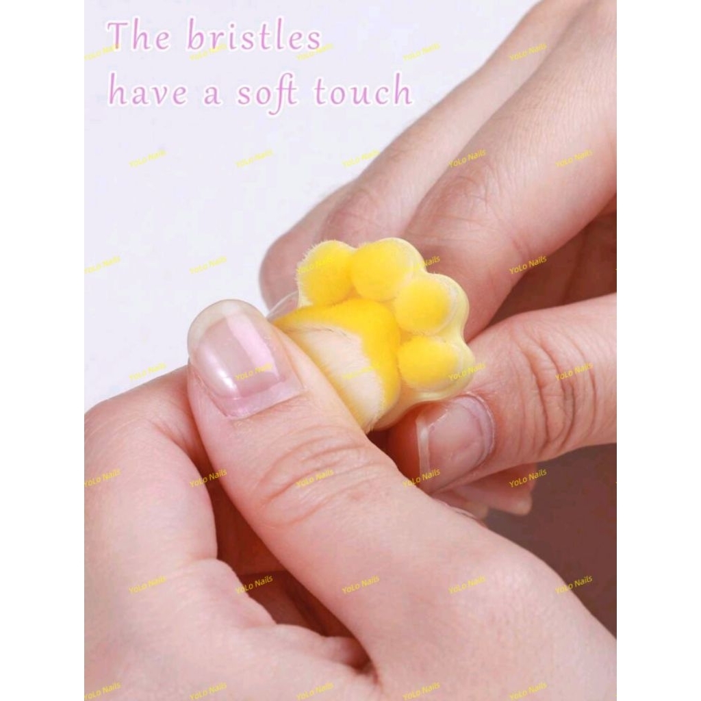 Nhẫn Phủi Bụi Nails Chân Mèo ( Giao Màu Ngẫu Nhiên)