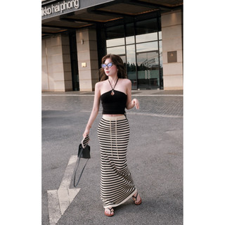 Set Áo Yếm Mix Chân Váy Kẻ Maxi Chuẩn Đoàn Thương