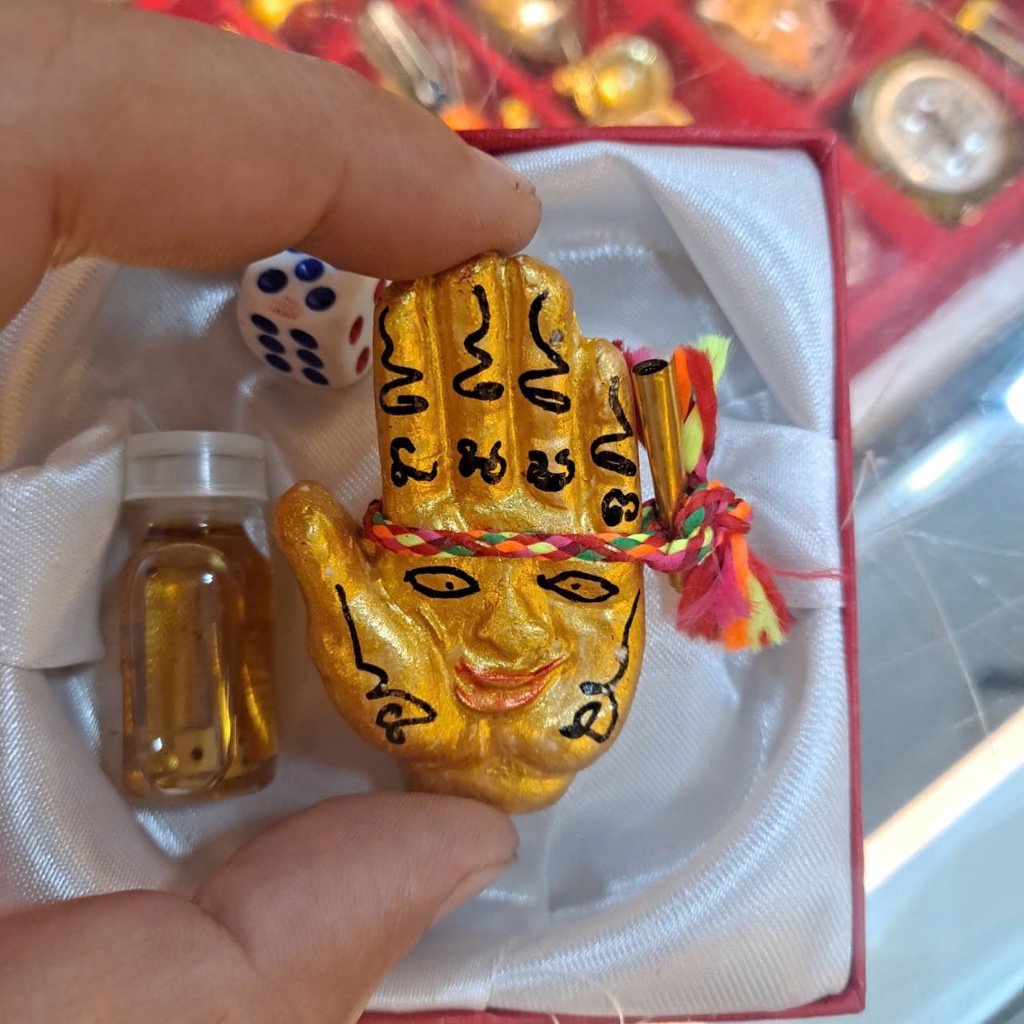 Mặt Dây Chuyền Thủ Công Khung Nhựa Trang Trí Cá Nhân Thiết Kế Tinh Xảo Kèm Túi Đựng Làm Quà Tặng