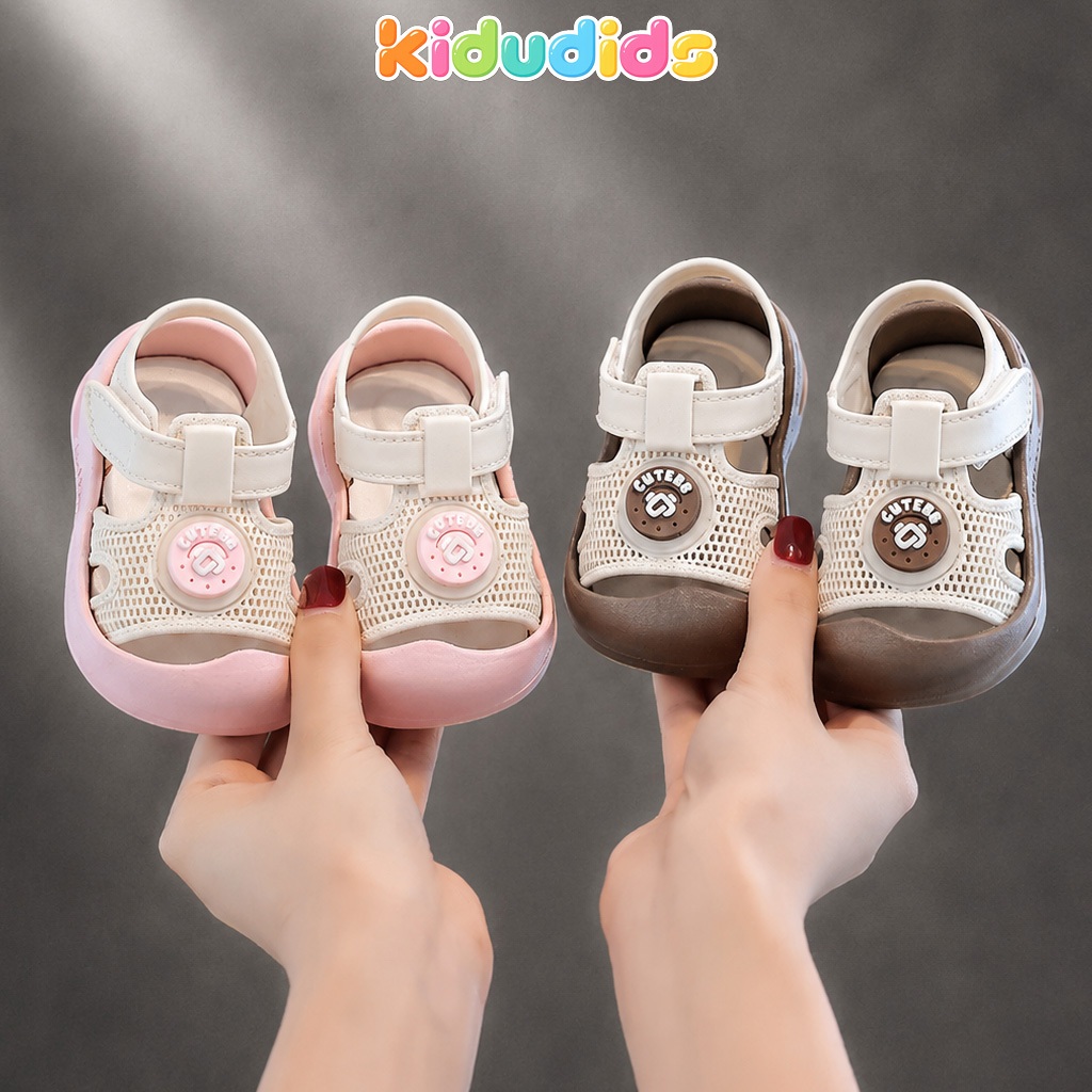 Giày Sandal Tập Đi Cho Bé Kidudids Chống Trượt Thoáng Khí Mũi Kín Đế Mềm Size 18-23 Mã 912