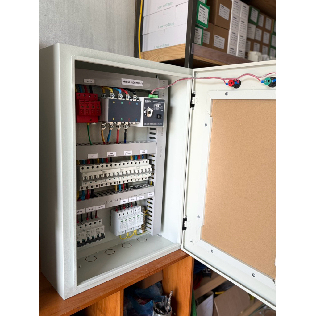 Tủ điện mặt trời GHG 3 Pha hệ 12-16KW