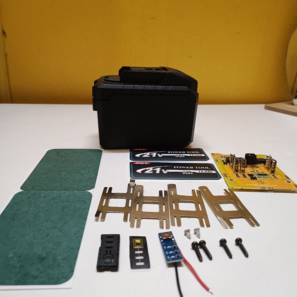 vỏ+ mạch 21700 5 cell 10 cell 15 cell xả hãng DX của 21700 dùng cho loại mạch xả cao