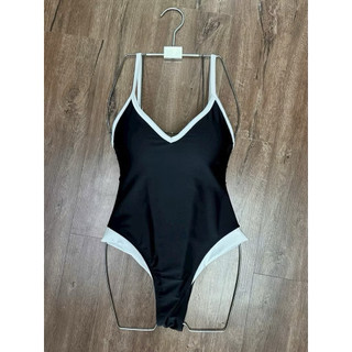 Bộ Bikini Body Viền Trắng Basic 2 Màu Đen-Xanh Hàng Loại 1 có kéo tăng đơ điều chỉnh dây sau