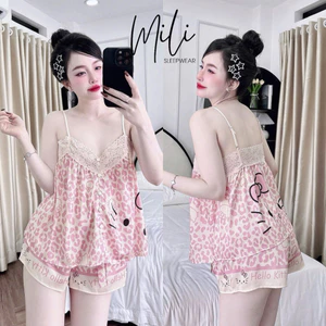 Đồ Bộ Nữ Mặc Nhà, Đồ Ngủ Lụa Latin Cao Cấp MiLi – Áo 2 Dây Nút Bọc Phối Ren – Quần Đùi Thắt Nơ Có Túi, Loang Rừng