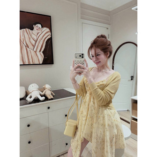 •𝙆𝙞𝙣𝙜𝙨𝙝𝙤𝙥𝙗𝙚𝙖𝙪𝙩𝙮•Váy Hai Dây Hoa Nhí Vạt Kèm CDG QC