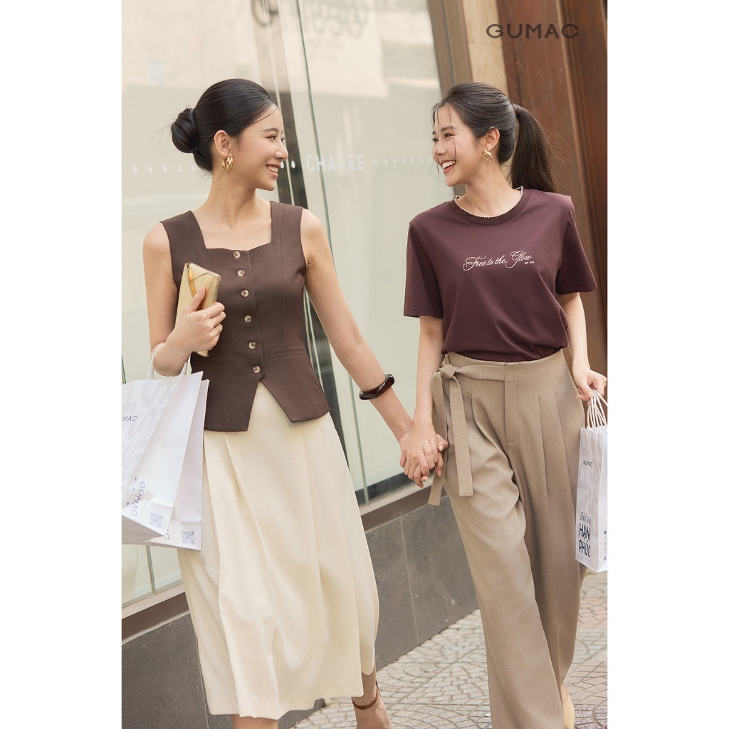 Áo Thun Nữ Tay Ngắn GUMAC Form Rộng Cổ Tròn Phối Viền Cổ In Chữ Chất Cotton 2C Mềm Mát Trẻ Trung ATF12052