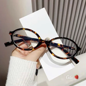 Kính không độ nữ thời trang oval hot trend , kính mắt mèo da báo
