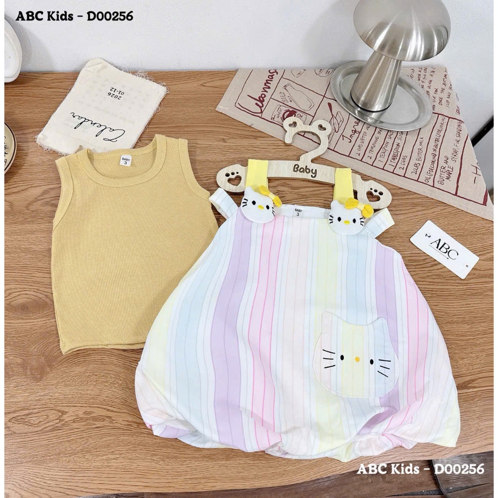 Set Váy Yếm Kèm Áo Trong Cho Bé Gái Váy Yếm Sát Nách Học Tiết Kẻ Hello Kitty Chất Mềm Mịn Co Giãn BR6