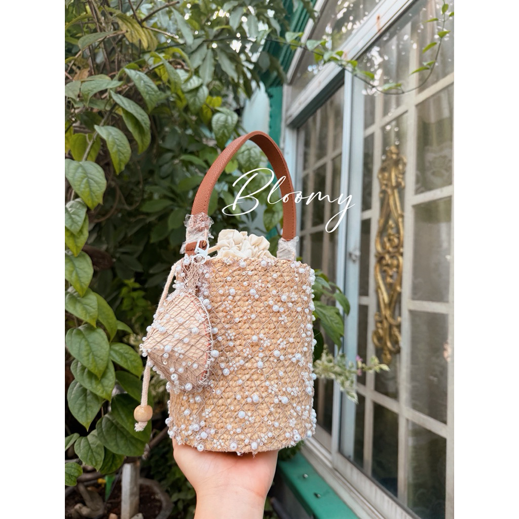 Túi Cói Bloomy Lưới Ngọc Trai