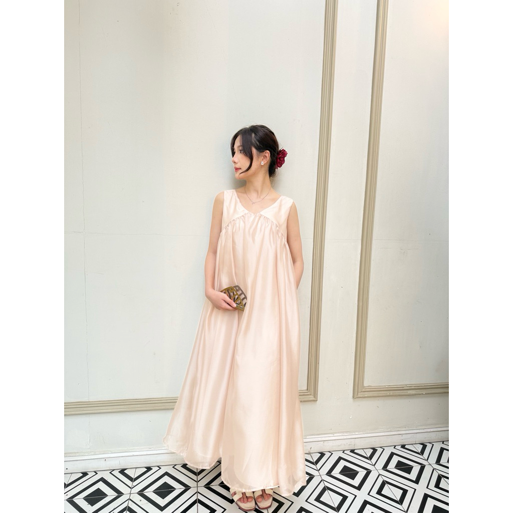 V350 - Váy Tuby thiết kế sang trọng cùng điểm nhấn gam màu pastel.