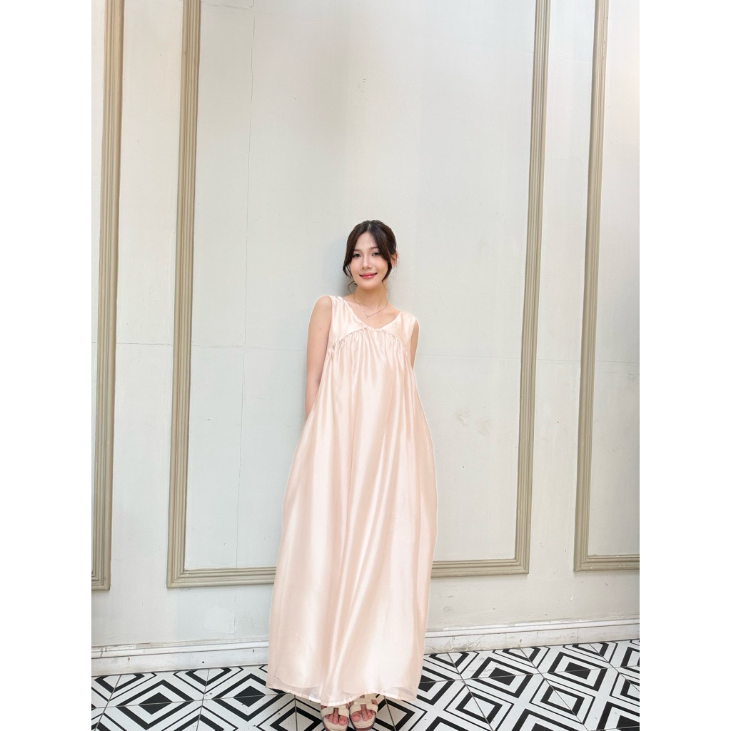 V350 - Váy Tuby thiết kế sang trọng cùng điểm nhấn gam màu pastel.