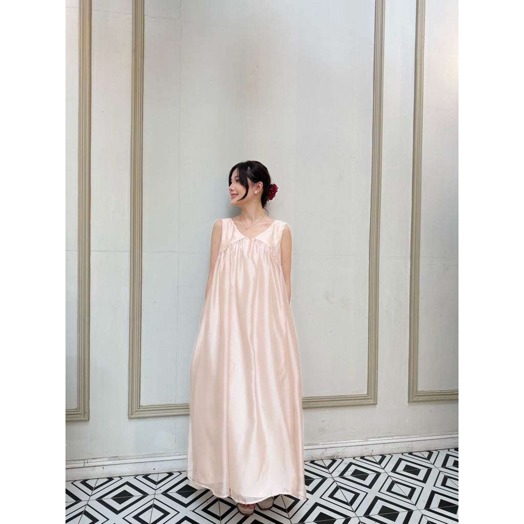 V350 - Váy Tuby thiết kế sang trọng cùng điểm nhấn gam màu pastel.