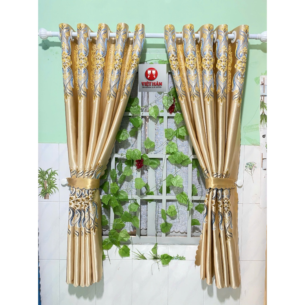 1 TẤM GẤM HOA 3D MÀU VÀNG HỌA TIẾT CỔ ĐIỂN CHƯA CÓ CÂY TREO - TREO 1 TẤM MUA 1 TẤM _TREO 2 TẤM MUA 2 TẤM RÈM CỬA VIỆT HÀ