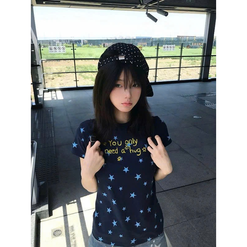 Áo thun baby tee màu xanh than hoạ tiết ngôi sao need a hug cute ABBT069 - Tiktik