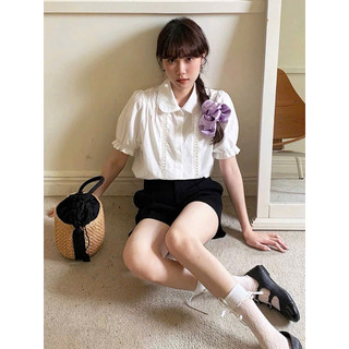 Sơ mi trắng cổ sen