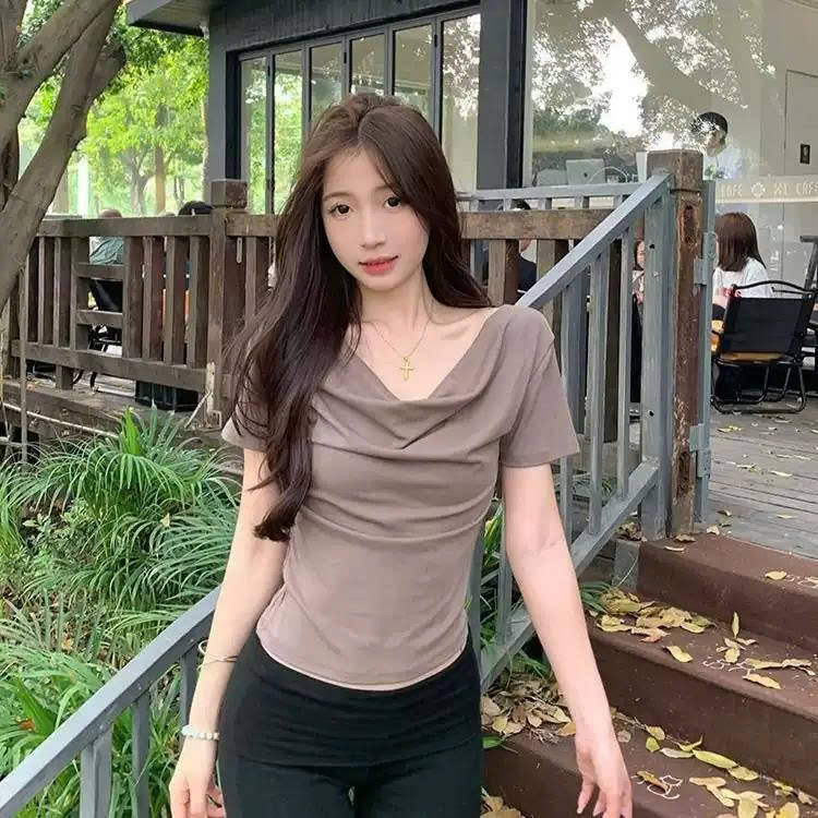 【Élan Sweet】Áo Thun Nữ Trễ Vai Ngắn Tay Dáng Ôm - Áo Thun Trơn Cổ Đổ Sexy Sang Chảnh Tôn Dáng