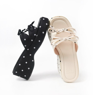 Dép Xuồng Bánh Mì Chấm Bi Quai Nơ Xinh Cao 5cm – Sandal Nữ Hot Trend Hè 2026, Êm Chân, Tôn Dáng, Đi Chơi Siêu Cute D4813