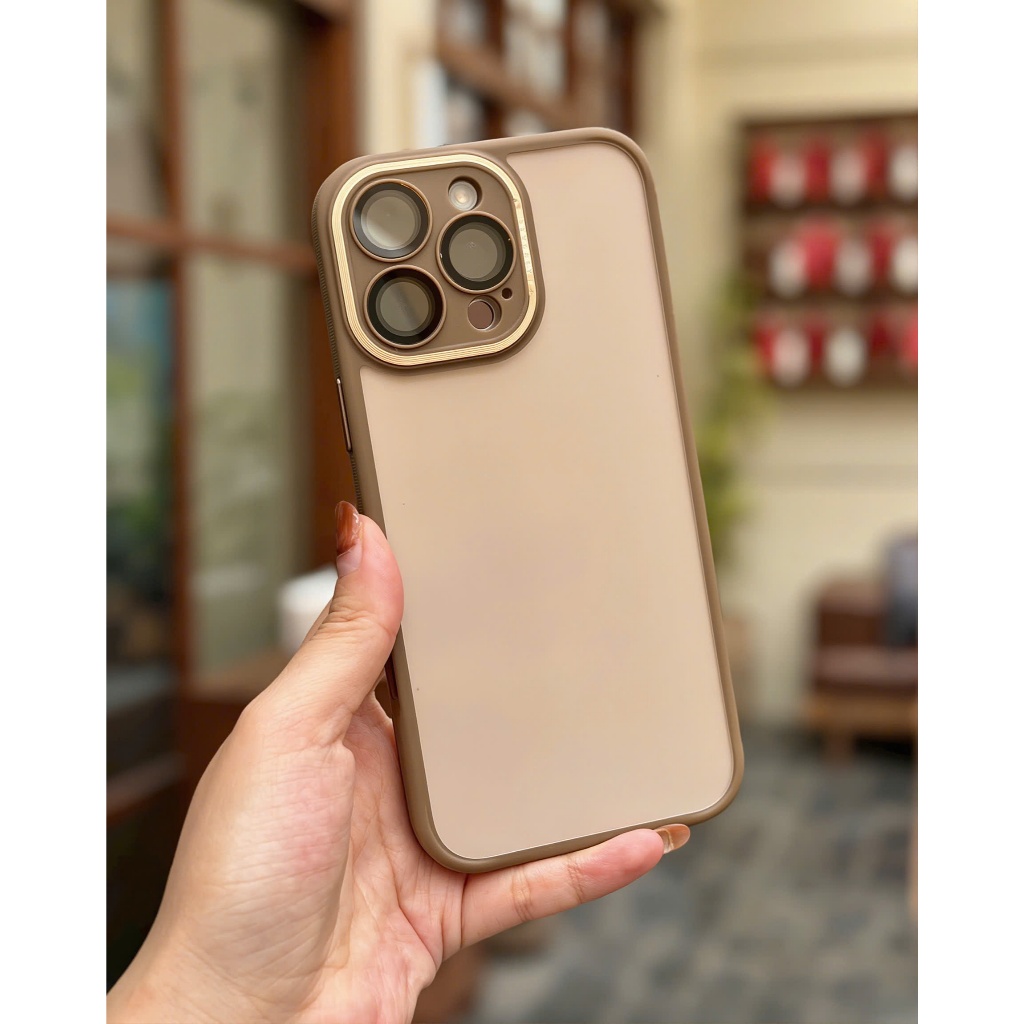 Ốp X&M Skin Touch lưng cứng trong suốt viền silicon dẻo chống sốc bảo vệ camera dành cho iphone 17/16/15/14/pro/max