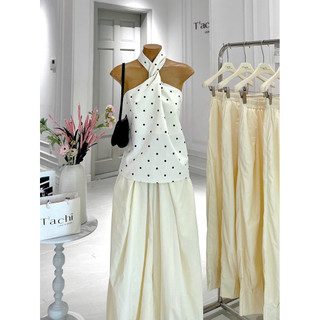 SEP House - Set áo chấm bi cổ yếm xoắn cột nơ lưng cách điệu phối quần kem dài lưng chun cá tính, trendy - Ảnh thật