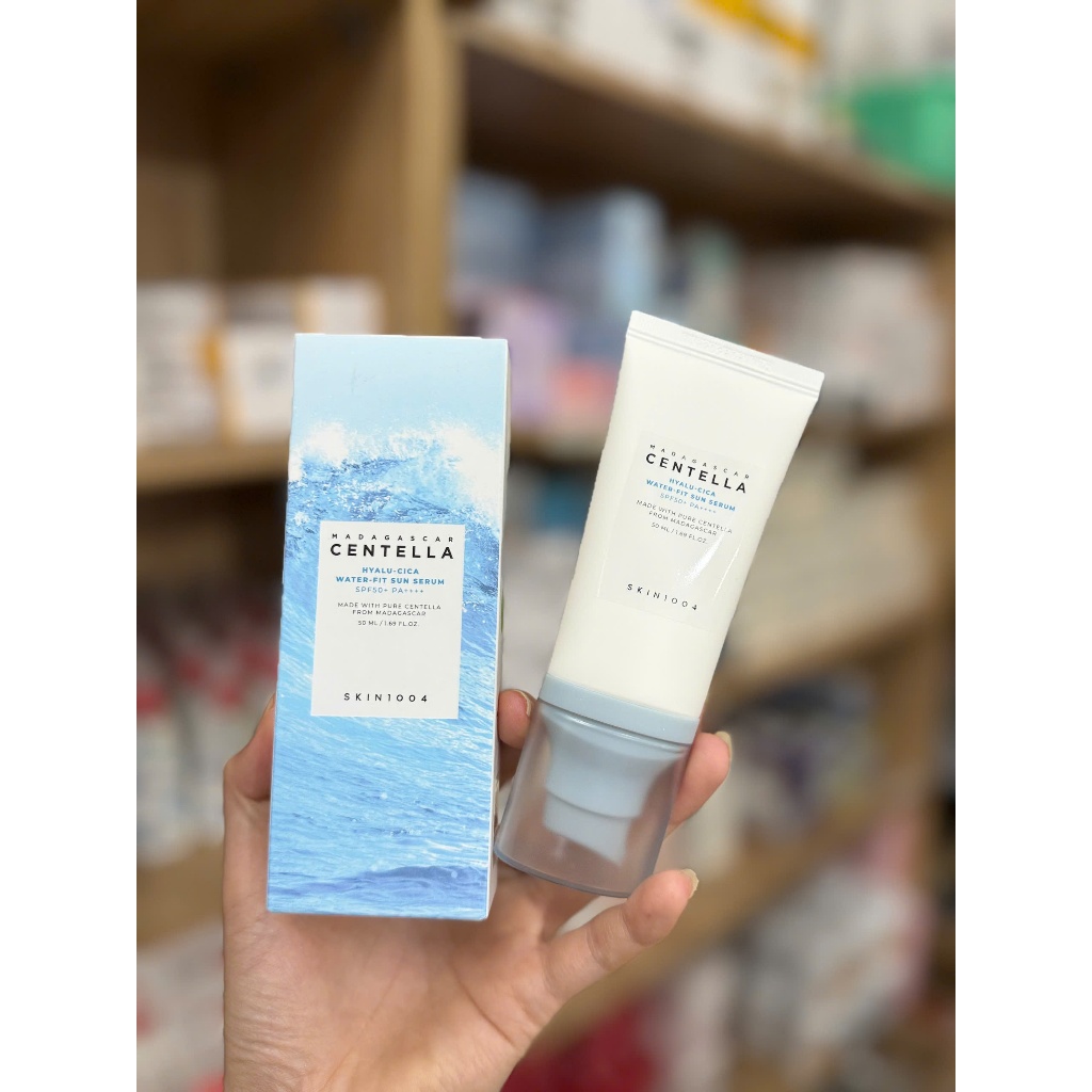 Kem Chống Nắng Dưỡng Ẩm SKIN1004 Madagascar Centella Hyalu-cica Water-fit Sun Serum SPF50+ PA++++ 50ml