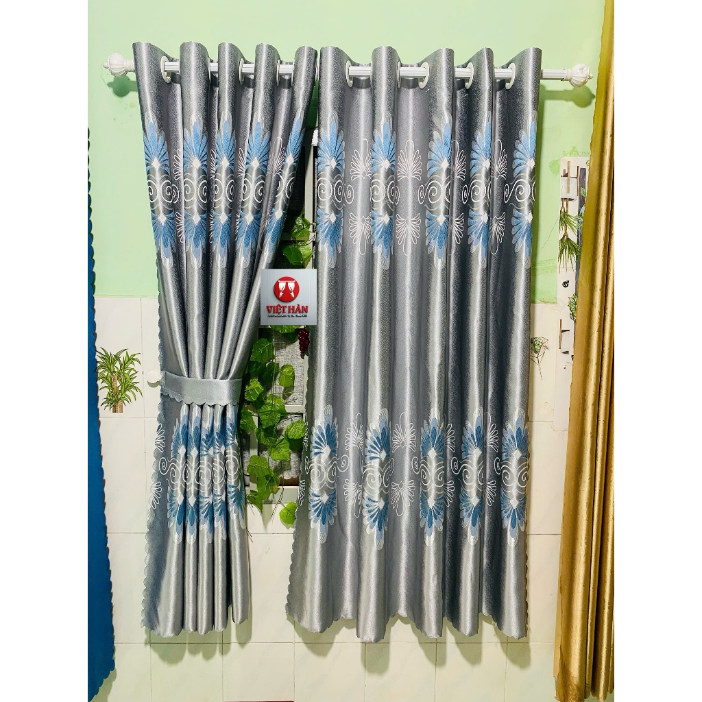 1 TẤM GẤM 3D MÀU XÁM HOA CỔ ĐIỂN XANH  CHƯA CÓ CÂY TREO - TREO 1 TẤM MUA 1 TẤM _TREO 2 TẤM MUA 2 TẤM RÈM CỬA VIỆT HÀN