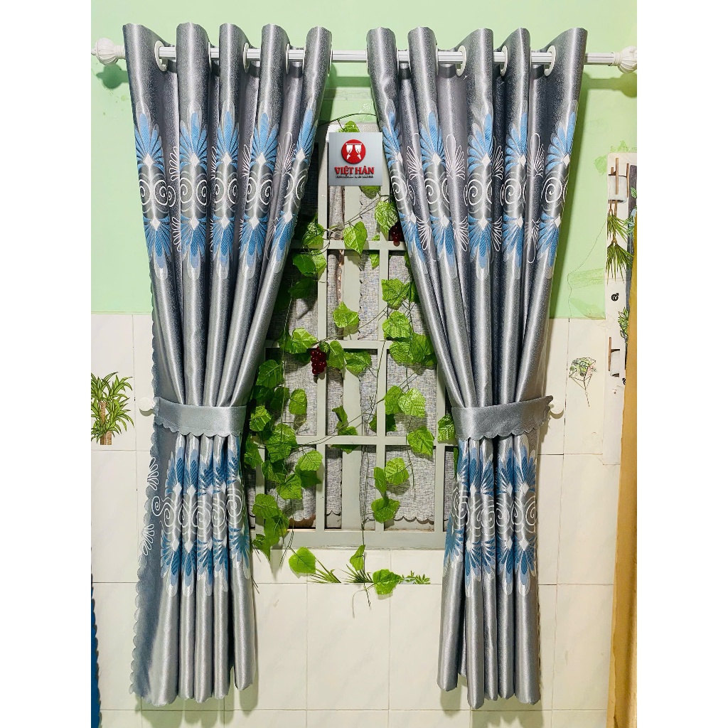 1 TẤM GẤM 3D MÀU XÁM HOA CỔ ĐIỂN XANH  CHƯA CÓ CÂY TREO - TREO 1 TẤM MUA 1 TẤM _TREO 2 TẤM MUA 2 TẤM RÈM CỬA VIỆT HÀN