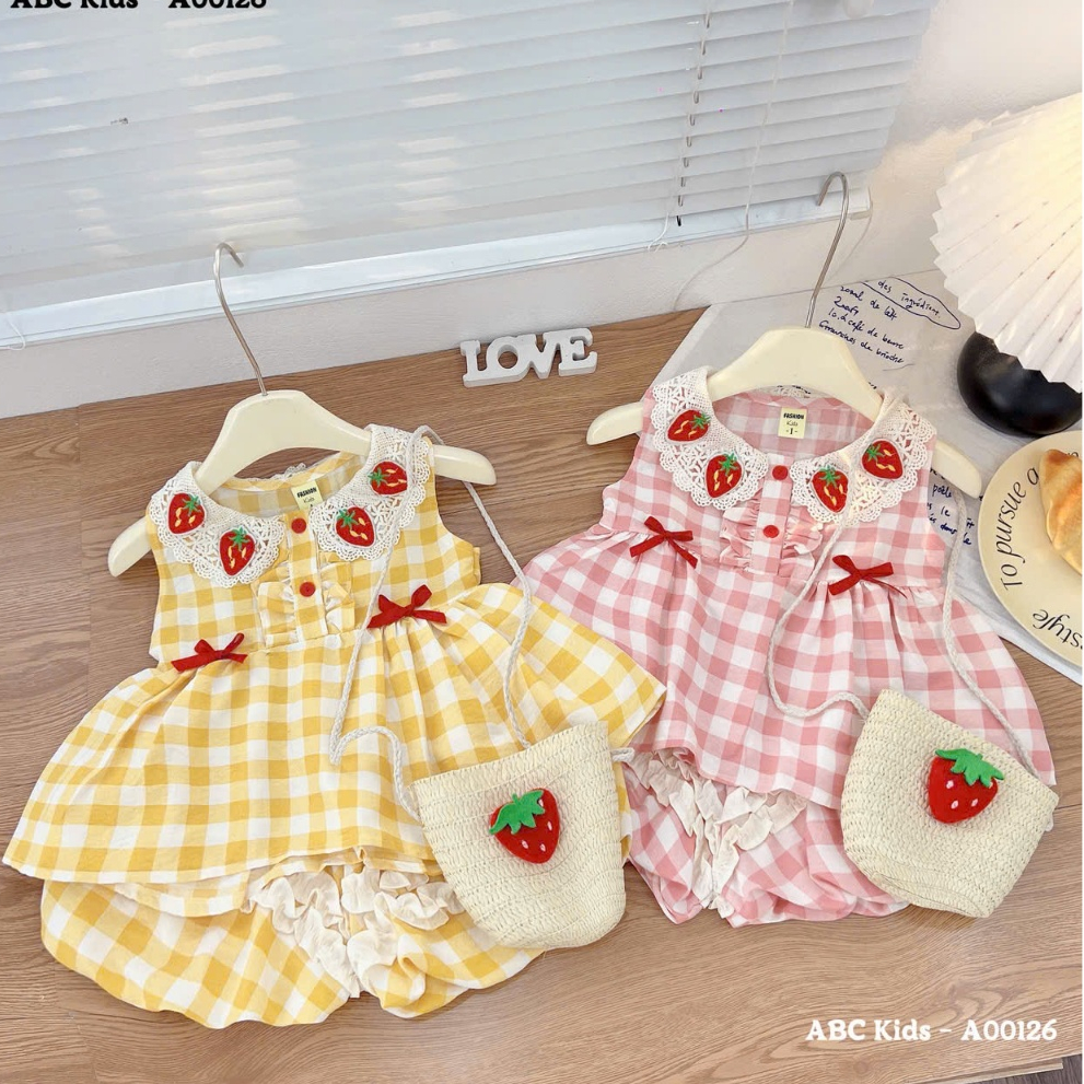 Váy Caro Sát Nách Bé Gái (Tặng Túi Dâu) Bộ Hè Caro Phối Ren Họa Tiết Dâu Tây 10-30kg Cho Bé Gái BR15