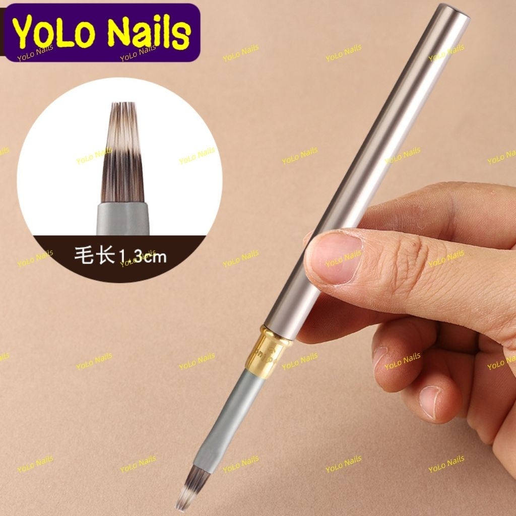 CỌ NAILS GẤP GỌN TIỆN LỢI, NÉT MÃNH ĐƯỢC SỬ DỤNG NHIỀU KHI LÀM NAILS
