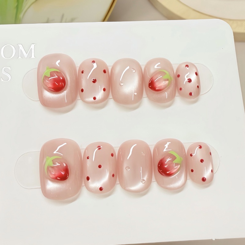 Móng tay giả, nail box 24 móng, móng giả form ngắn đính charm dâu nổi