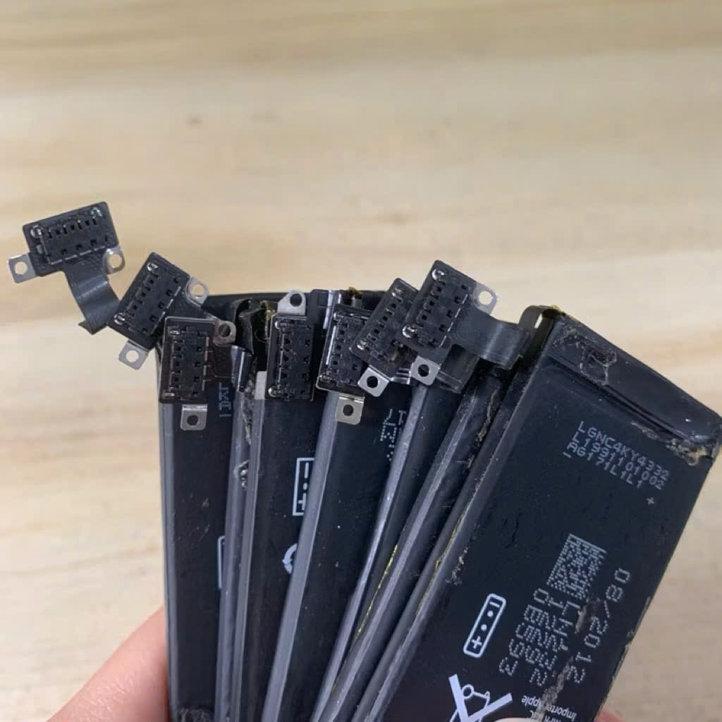 Pin Điện Thoại Thay Thế Cho 4S Zin Dung Lượng ( 80%-100% ) Hàng Cao Cấp.