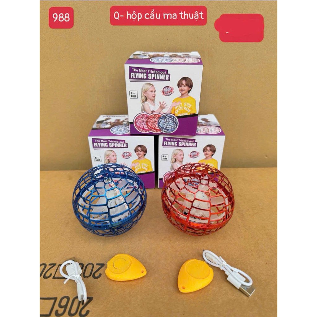quả cầu ma thuật boomerang phát sáng và tự quay lại vị trí ném