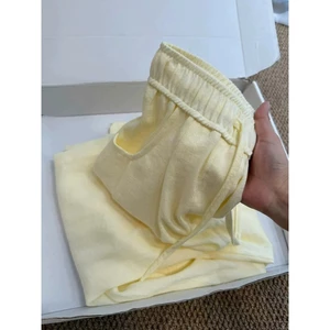 𝗝𝗮𝗺𝗲 𝗣𝗮𝗻𝘁𝘀 - Quần Linen xương cá