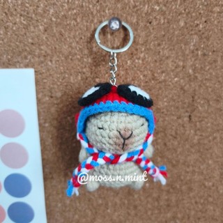 - SẴN - Móc khoá len handmade Chuột lang Capypara đội mũ Spiderman nhiều màu size trung