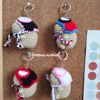 - SẴN - Móc khoá len handmade Chuột lang Capypara đội mũ Spiderman nhiều màu size trung
