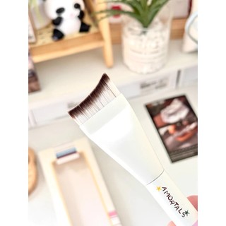 Cọ Tán Nền Amortals Hình Lưỡi Liềm - Đầu Cọ Siêu Mảnh 0.1mm, Dàn Nền Siêu Mịn, Cọ Trang Điểm Nền Cho Người Mới