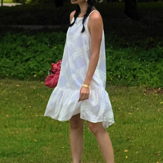 SUNDAY - LILAC DRESS - Đầm Hai Dây Ngang Gối, Dáng Xoè