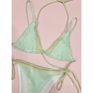 Set đồ lót đi biển phối màu tone pastel hoạ tiết sọc