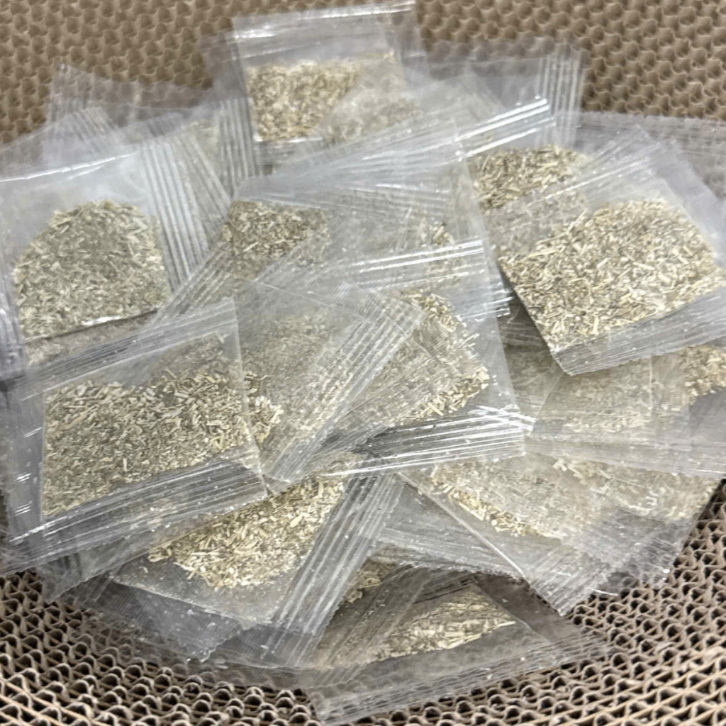 Cỏ Mèo Bạc Hà Catnip Tự Nhiên Cho Mèo - Kích Thích Vui Chơi, Hỗ Trợ Tiêu Hóa