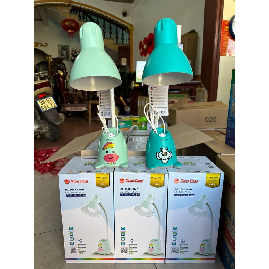 Đèn học chống cận, đèn bàn học Rạng Đông RD-RL-24.V2 bảo vệ thị lực cho bé ánh sáng dịu mắt