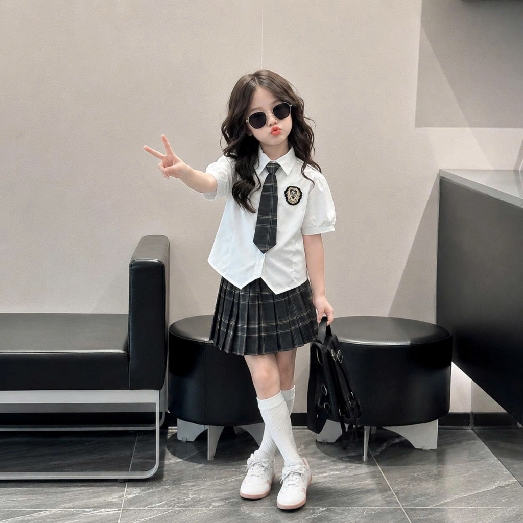 Set đồ bộ học sinh bé gái áo sơ mi trắng tay ngắn kèm cà vạt phối chân váy xếp ly kẻ ô S13