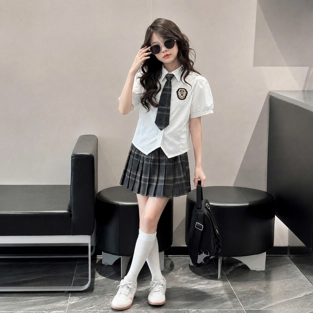 Set đồ bộ học sinh bé gái áo sơ mi trắng tay ngắn kèm cà vạt phối chân váy xếp ly kẻ ô S13