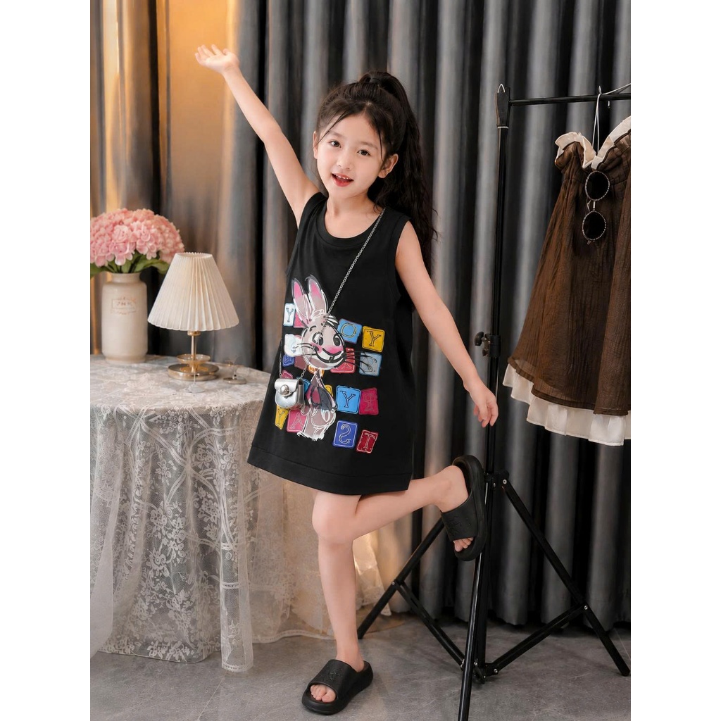 Váy bé gái dáng suông sát nách màu đen in hình thỏ dễ thương kèm túi, đầm ba lỗ cho bé năng động S14