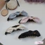 Kẹp Dọc Cặp Tóc Đuôi Ngựa Bọc Lụa Satin Bóng Nhẹ - Kẹp Chuối Giữ Tóc Chắc Chắn Phong Cách Tiểu Thư Thanh Lịch